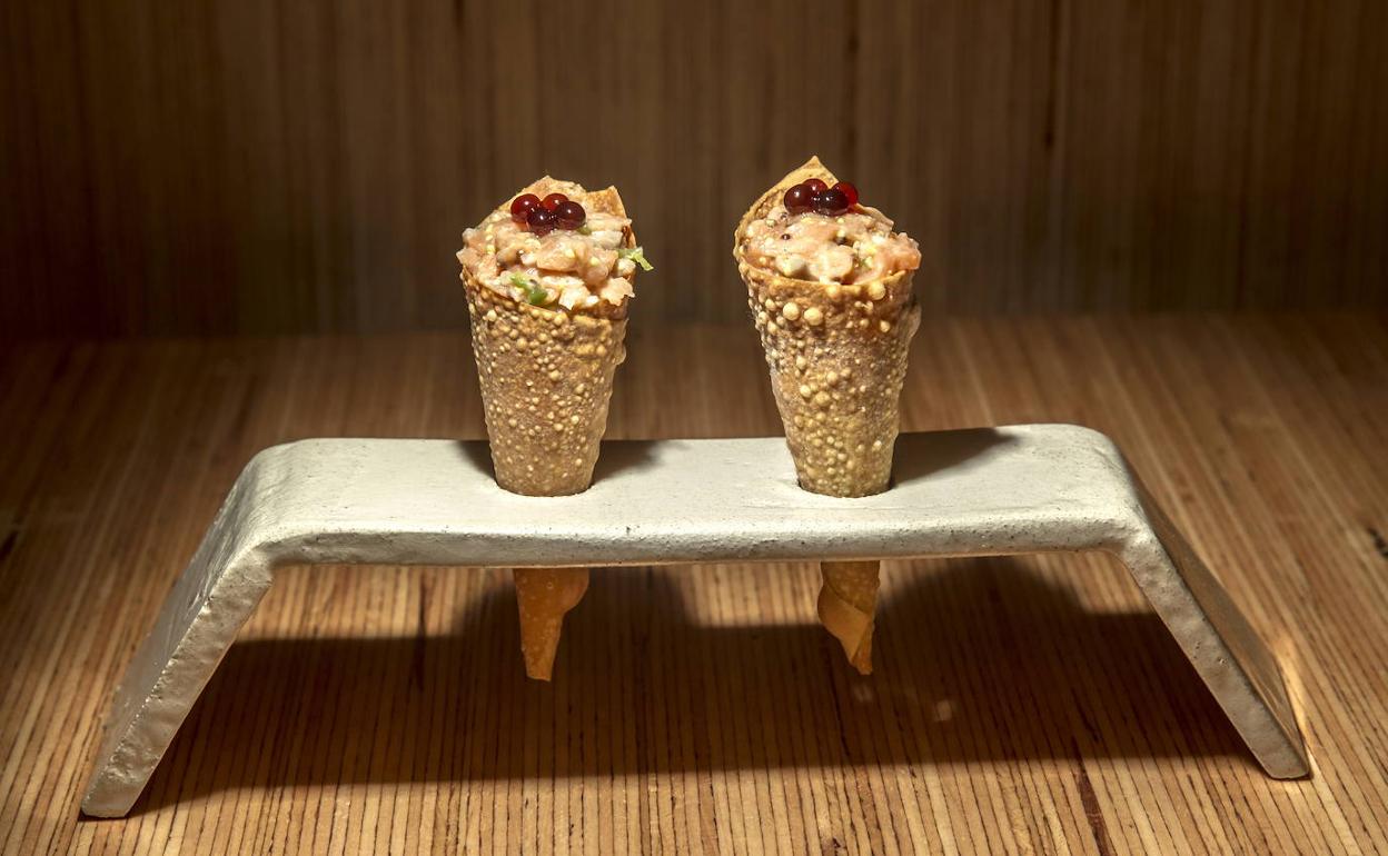 La iniciativa 'San Bernapez' agota las 300 raciones en una hora y se ampliará en cien más