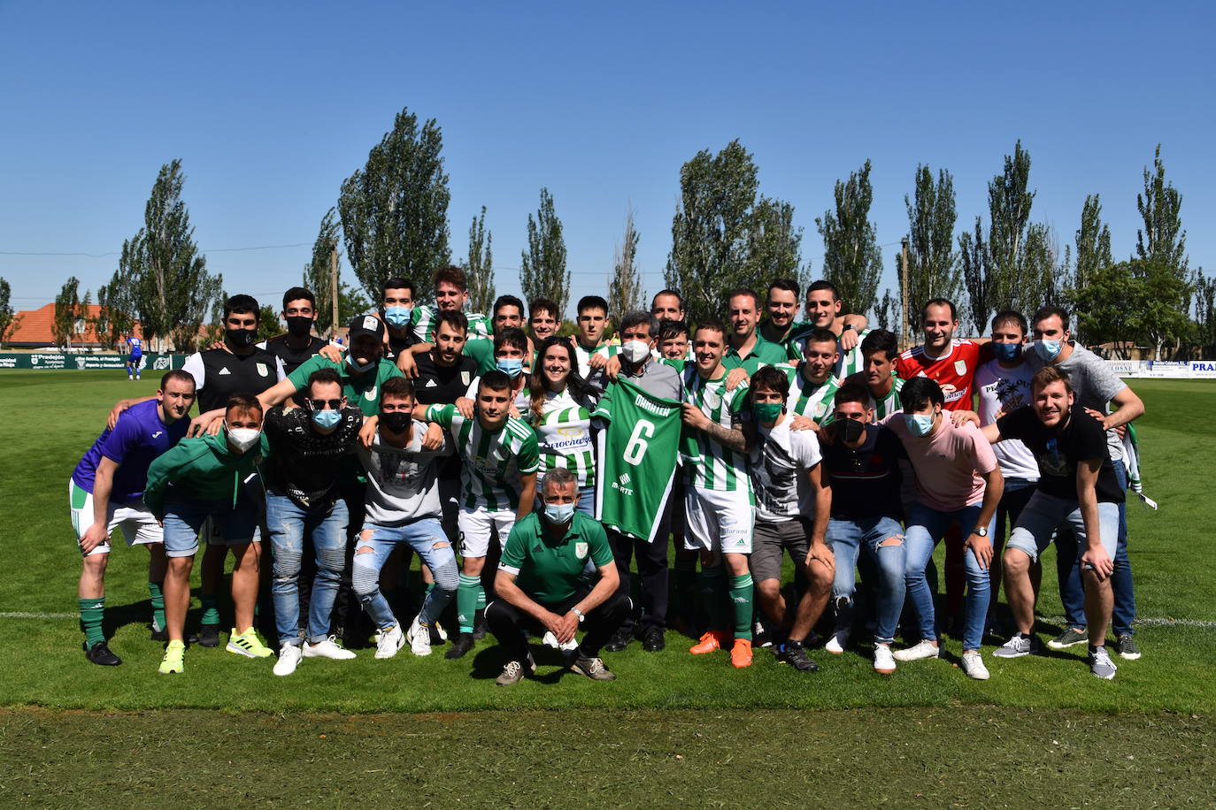 Fotos: Despedidas y homenajes en el Pradejón