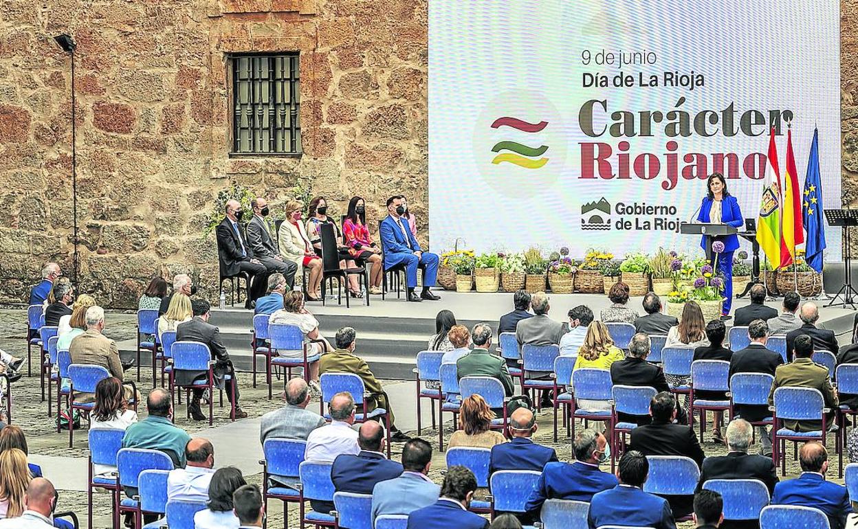 La presidenta del Ejecutivo regional, Concha Andreu, en un momento de su discurso en el acto del Día de La Rioja. 