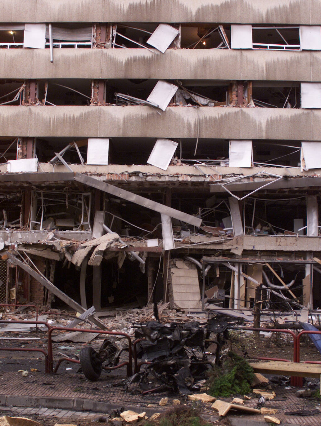 Fotos: Así fue el atentado de ETA en Logroño hace 20 años