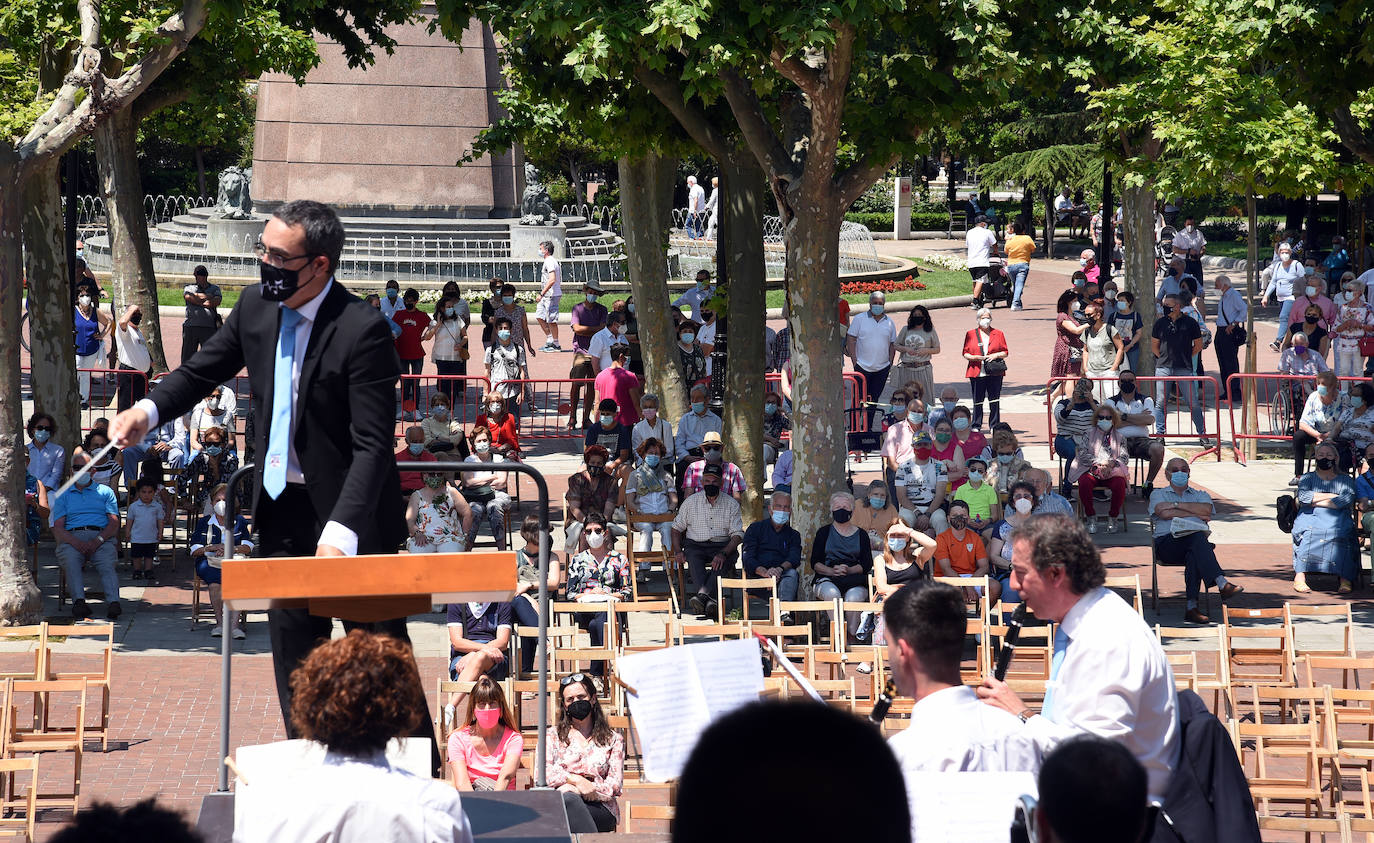 Numerosos actos han tenido lugar en el día del patrón de Logroño: el concierto de la Banda Municipal de Música en La Concha del Espolón, Encomienda de Santiago Lucronium, organizada por la Trapería de Klaus en el Serendipia e interpretación de Michel García de su canción a Logroño, homenaje a la ciudadanía que resistió el asedio, misa solemne de San Bernabé y actuación del Orfeón Logroñés en La Redonda y representaciones del teatro renacentista en el Auditorio.