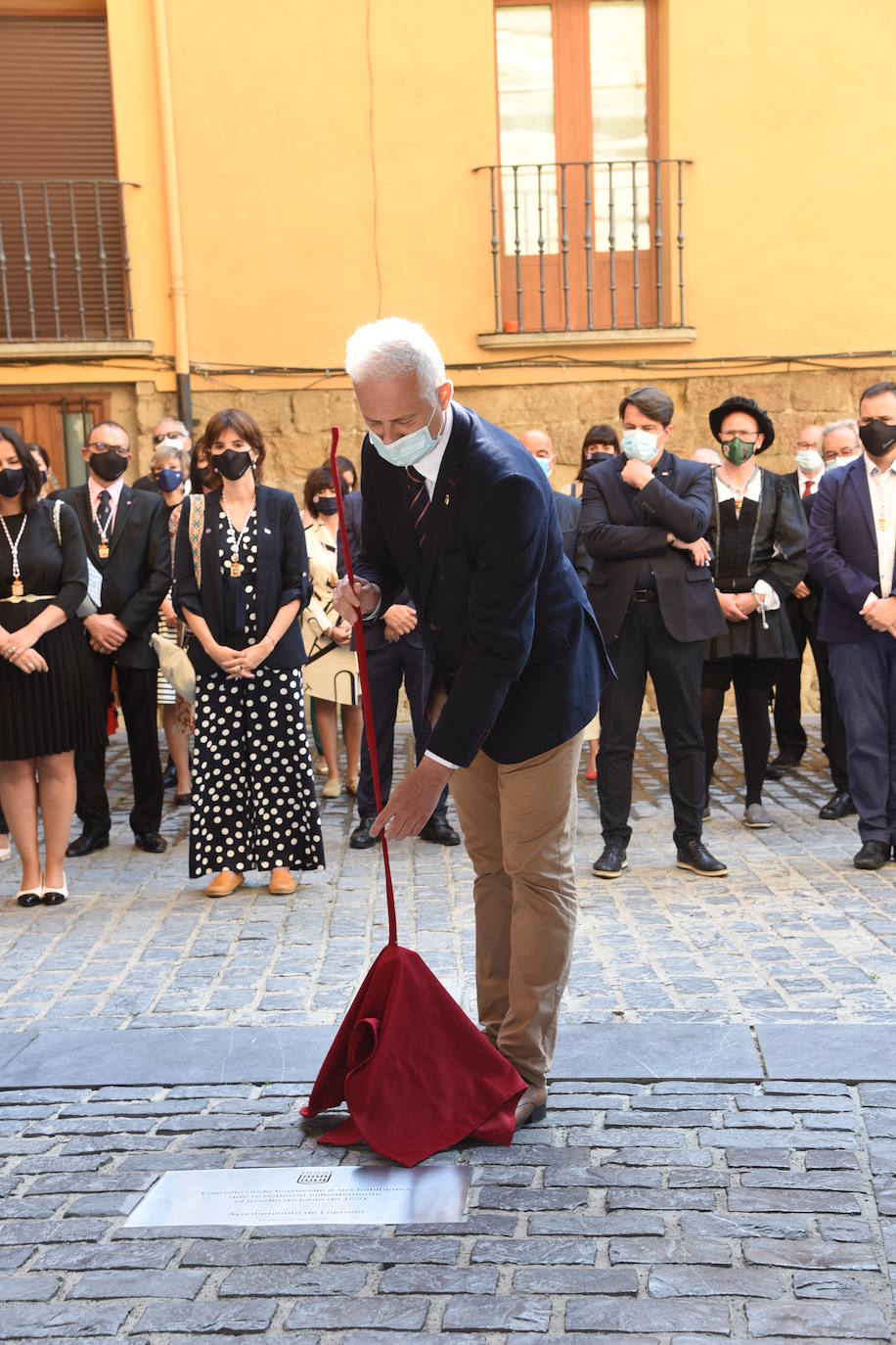 Numerosos actos han tenido lugar en el día del patrón de Logroño: el concierto de la Banda Municipal de Música en La Concha del Espolón, Encomienda de Santiago Lucronium, organizada por la Trapería de Klaus en el Serendipia e interpretación de Michel García de su canción a Logroño, homenaje a la ciudadanía que resistió el asedio, misa solemne de San Bernabé y actuación del Orfeón Logroñés en La Redonda y representaciones del teatro renacentista en el Auditorio.