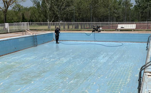 Las piscinas municipales de Santo Domingo retrasan su apertura a la próxima semana