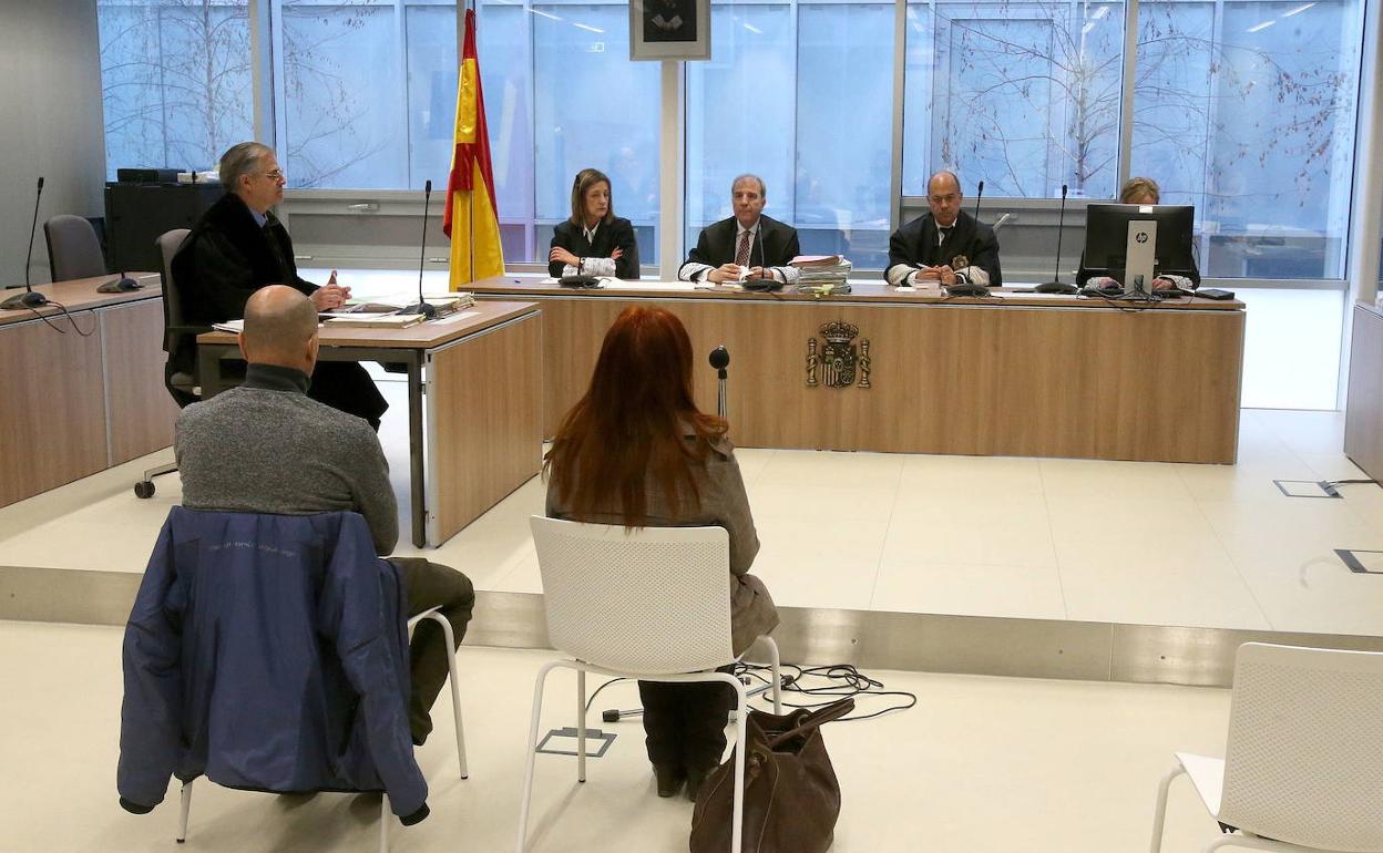 Un momento del juicio. 