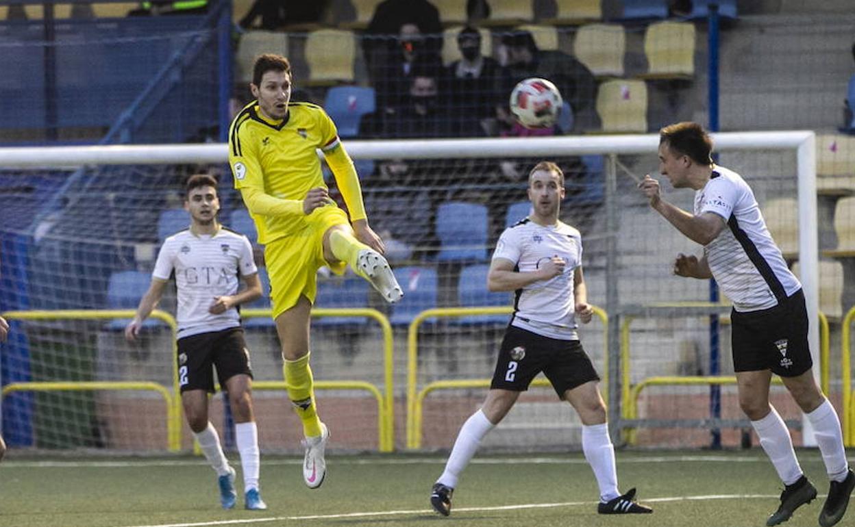 Murias, en un partido de esta temporada. 