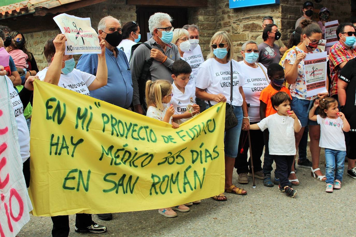 Fotos: Protesta en Cameros en defensa de las Urgencias