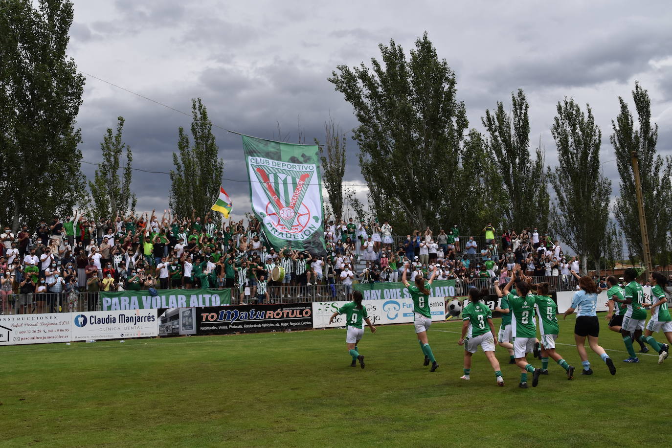 Fotos: El Pradejón consigue el ascenso