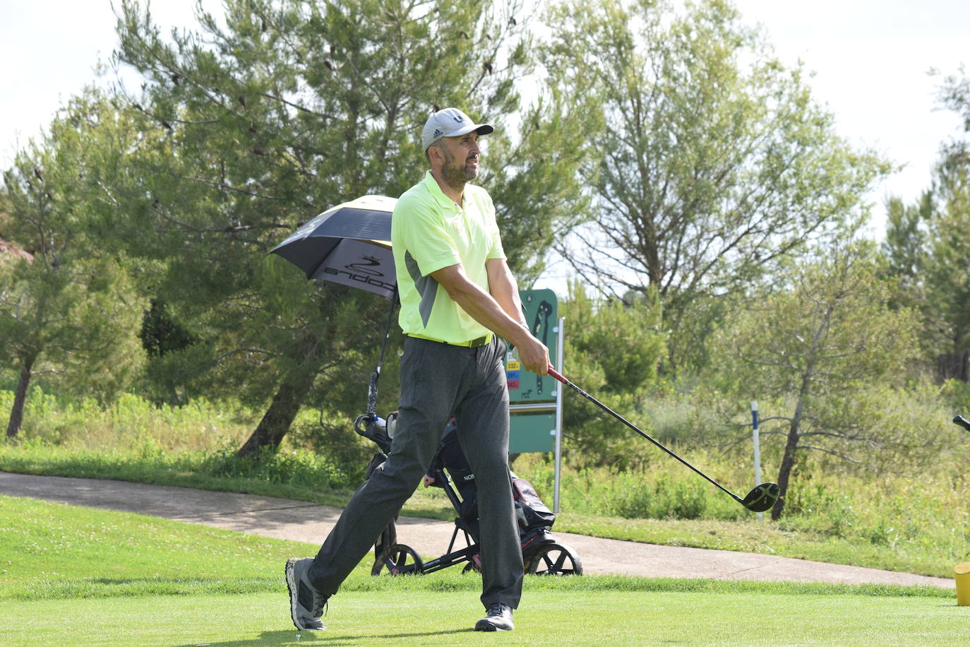 Los participantes en el torneo Bodegas Ontañón de la Liga de Golf y Vino disfrutaron de un gran día de golf en El Campo de Logroño.