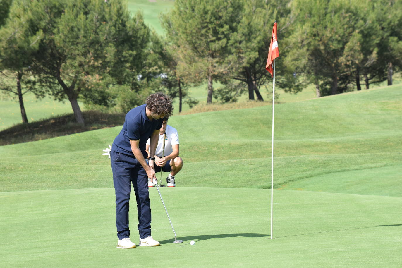 Los participantes en el torneo Bodegas Ontañón de la Liga de Golf y Vino disfrutaron de un gran día de golf en El Campo de Logroño.