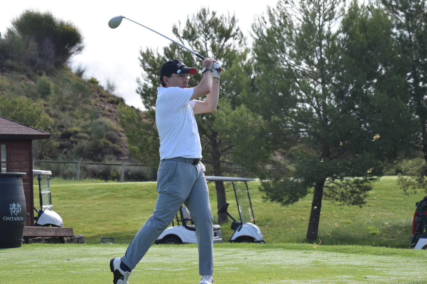 Los participantes en el torneo Bodegas Ontañón de la Liga de Golf y Vino disfrutaron de un gran día de golf en El Campo de Logroño.