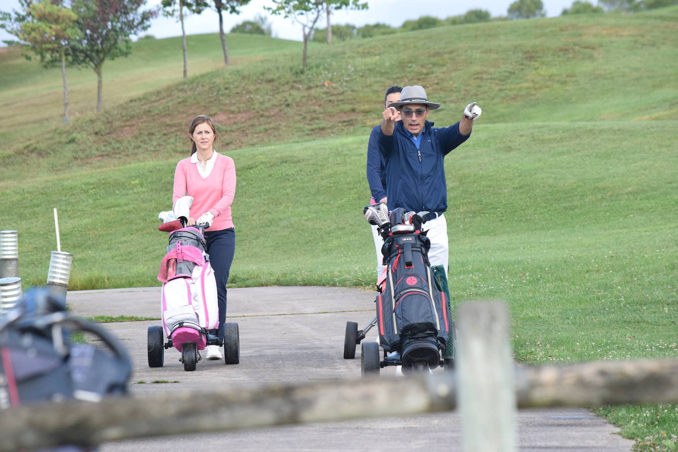 Los participantes en el torneo Bodegas Ontañón de la Liga de Golf y Vino disfrutaron de un gran día de golf en El Campo de Logroño.