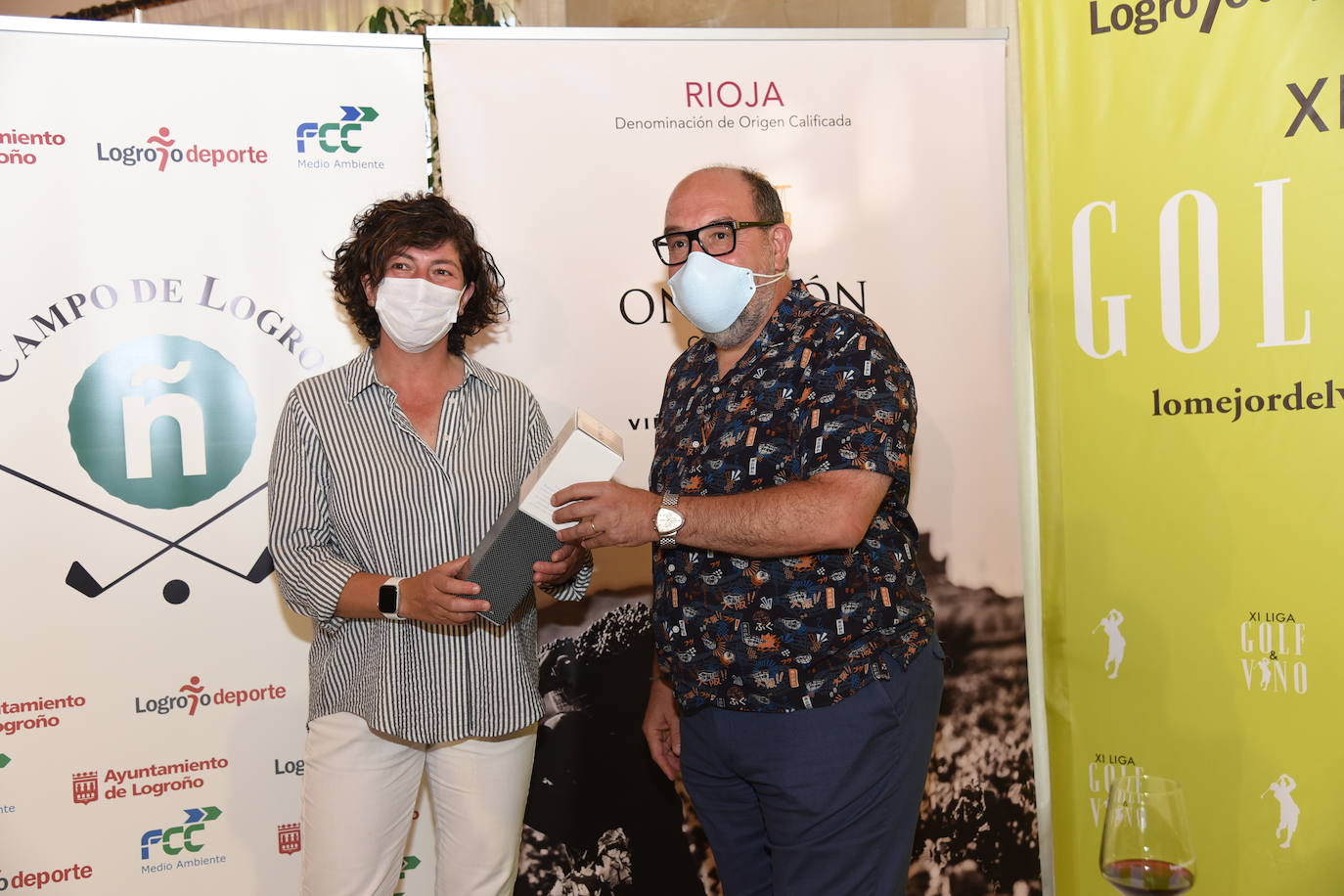 Los ganadores del Torneo Bodegas Ontañón, de la Liga de Golf y Vino, recibieron sus premios.