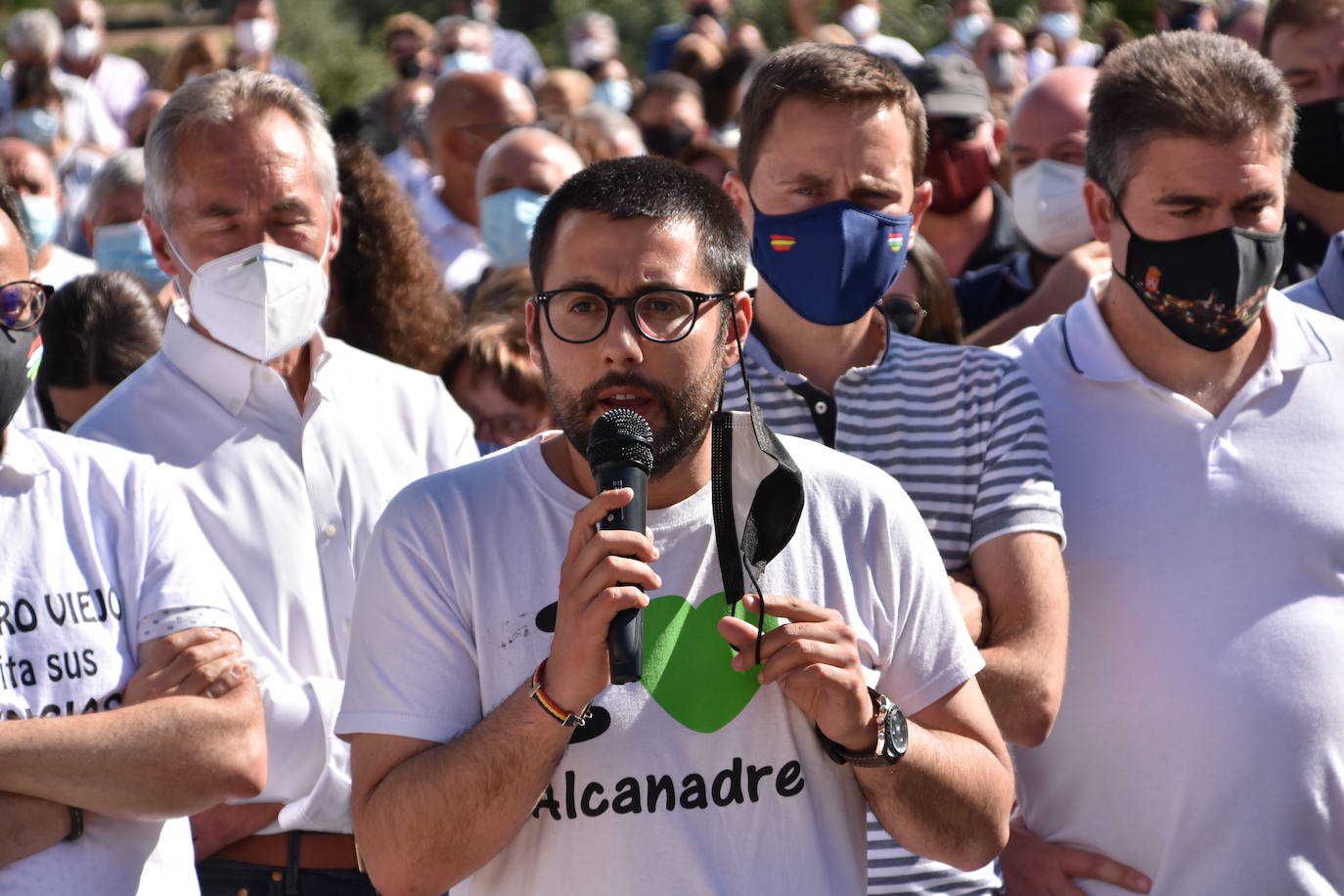 Más de 700 personas de la zona básica de Salud de Murillo de Río Leza se manifestaron en contra de las medidas previstas por Salud. 