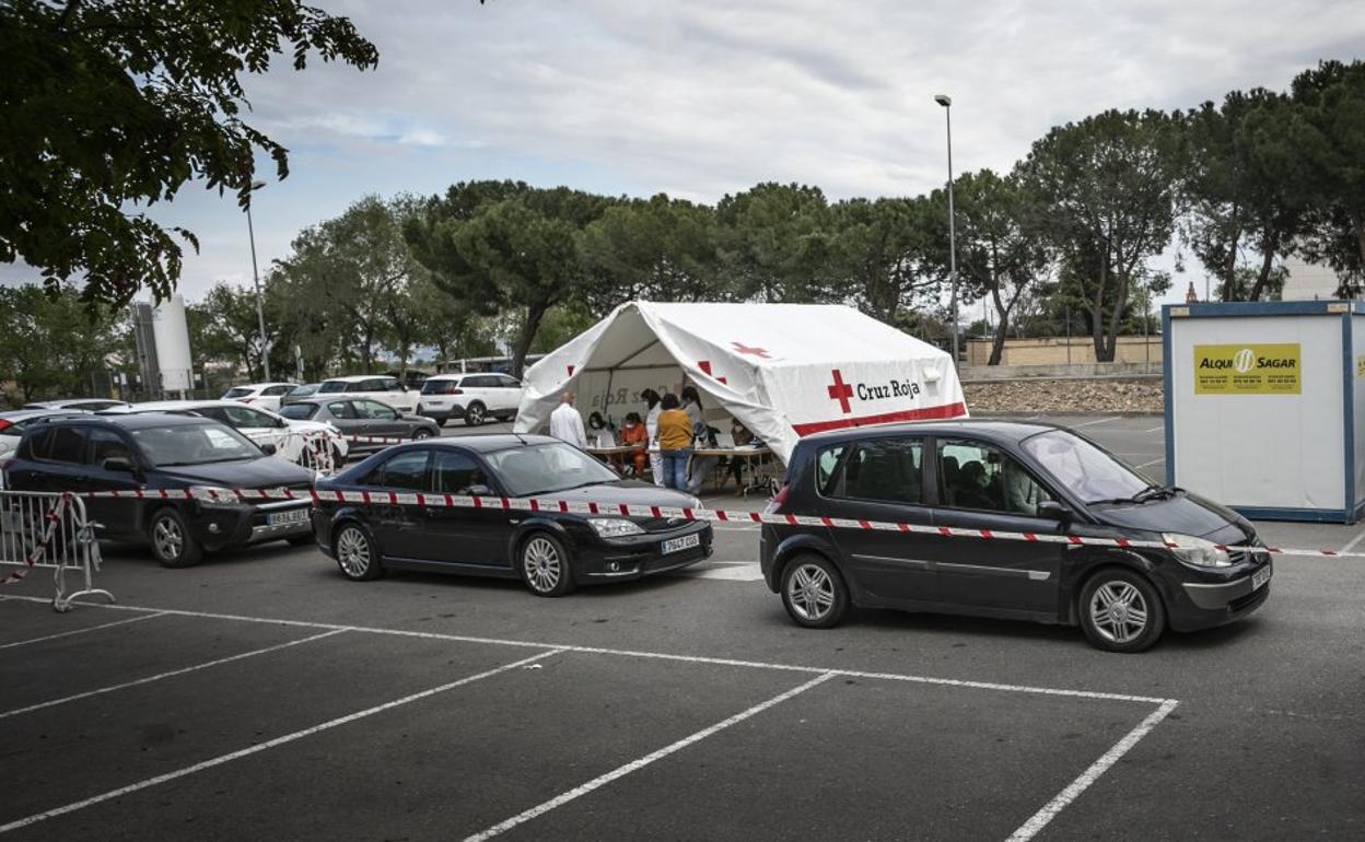 Cribado masivo desarrollado el pasado mes de abril en Calahorra para la detección de personas infectados por el coronavirus mediante la realización de pruebas PCR. 