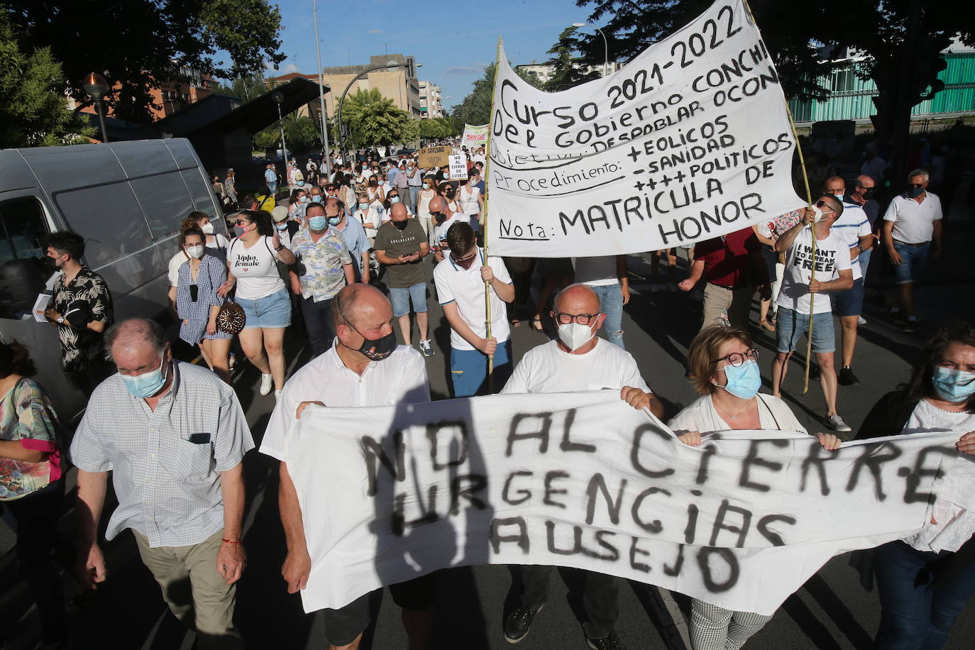 Fotos: Las imágenes de la manifestación en Logroño contra el Plan de Atención Continuada