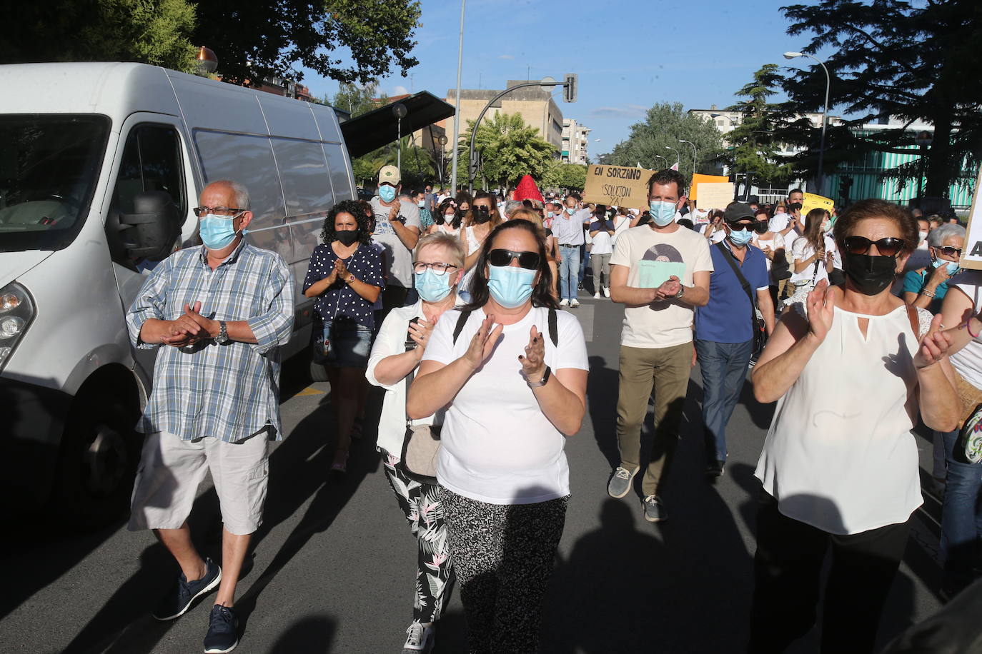 Fotos: Las imágenes de la manifestación en Logroño contra el Plan de Atención Continuada