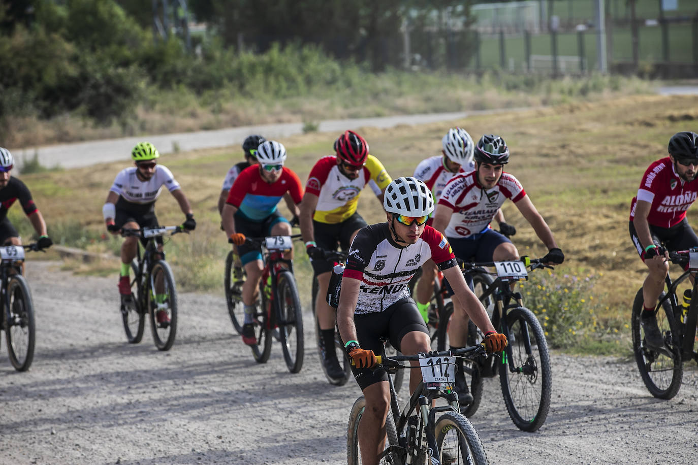 Fotos: Tiago Ferreira y Naima Madlen ganan La Rioja Bike Race