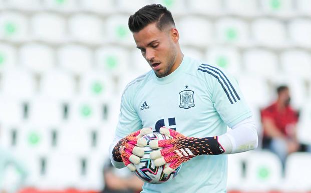 Álvaro Fernández, durante un partido con España sub'21. 