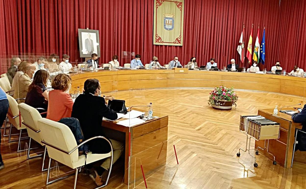 PP, Cs y PR+ se alinean en Logroño contra los «recortes» del plan de Urgencias