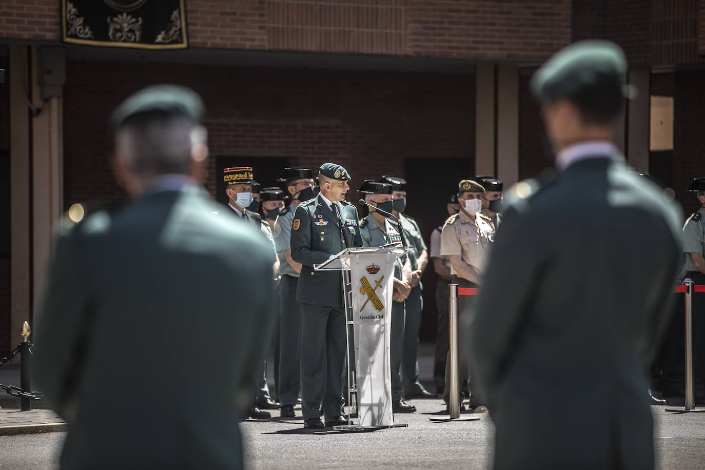 Fotos: Toman posesión los nuevos jefes de la Unidad de Acción Rural y del GAR de la Guardia Civil