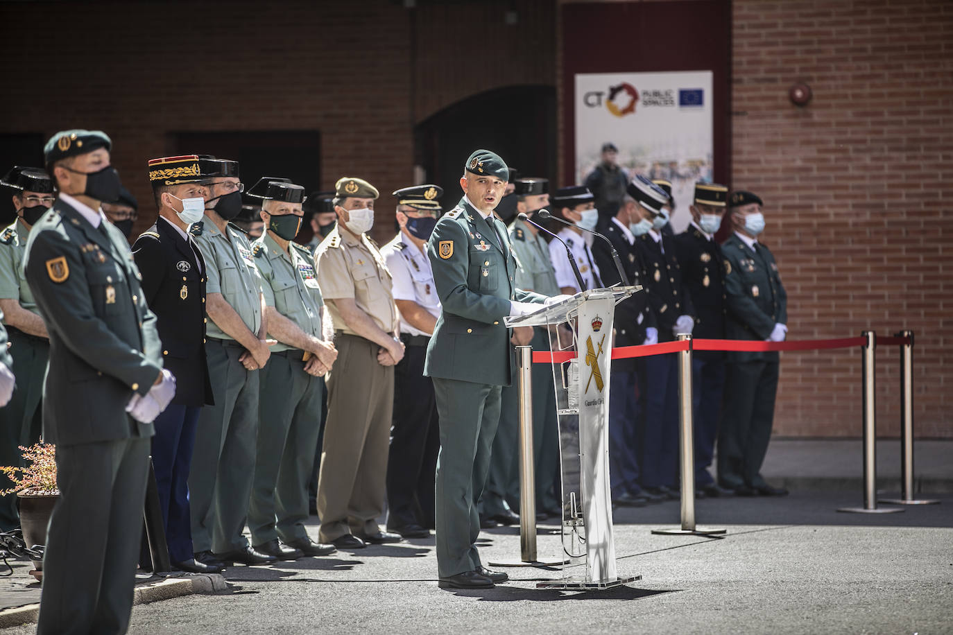 Fotos: Toman posesión los nuevos jefes de la Unidad de Acción Rural y del GAR de la Guardia Civil