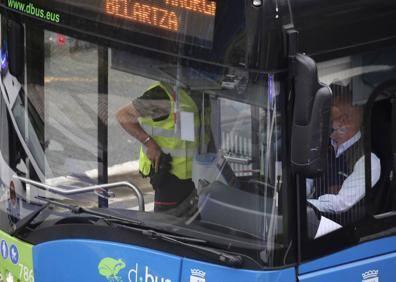 Imagen secundaria 1 - Detenido en San Sebastián el presunto asesino de una vitoriana en Navarra que buscaban en La Rioja