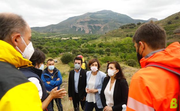 Imagen principal - 300 profesionales afrontarán la temporada de alto riesgo de incendios forestales