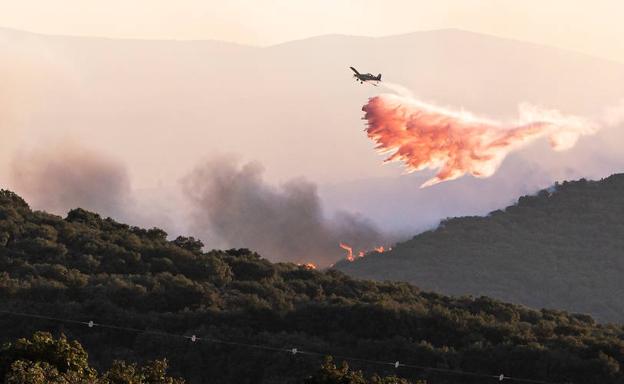 El primer gran incendio de la temporada en La Rioja quema hasta el momento 200 hectáreas de las laderas del Monte Yerga