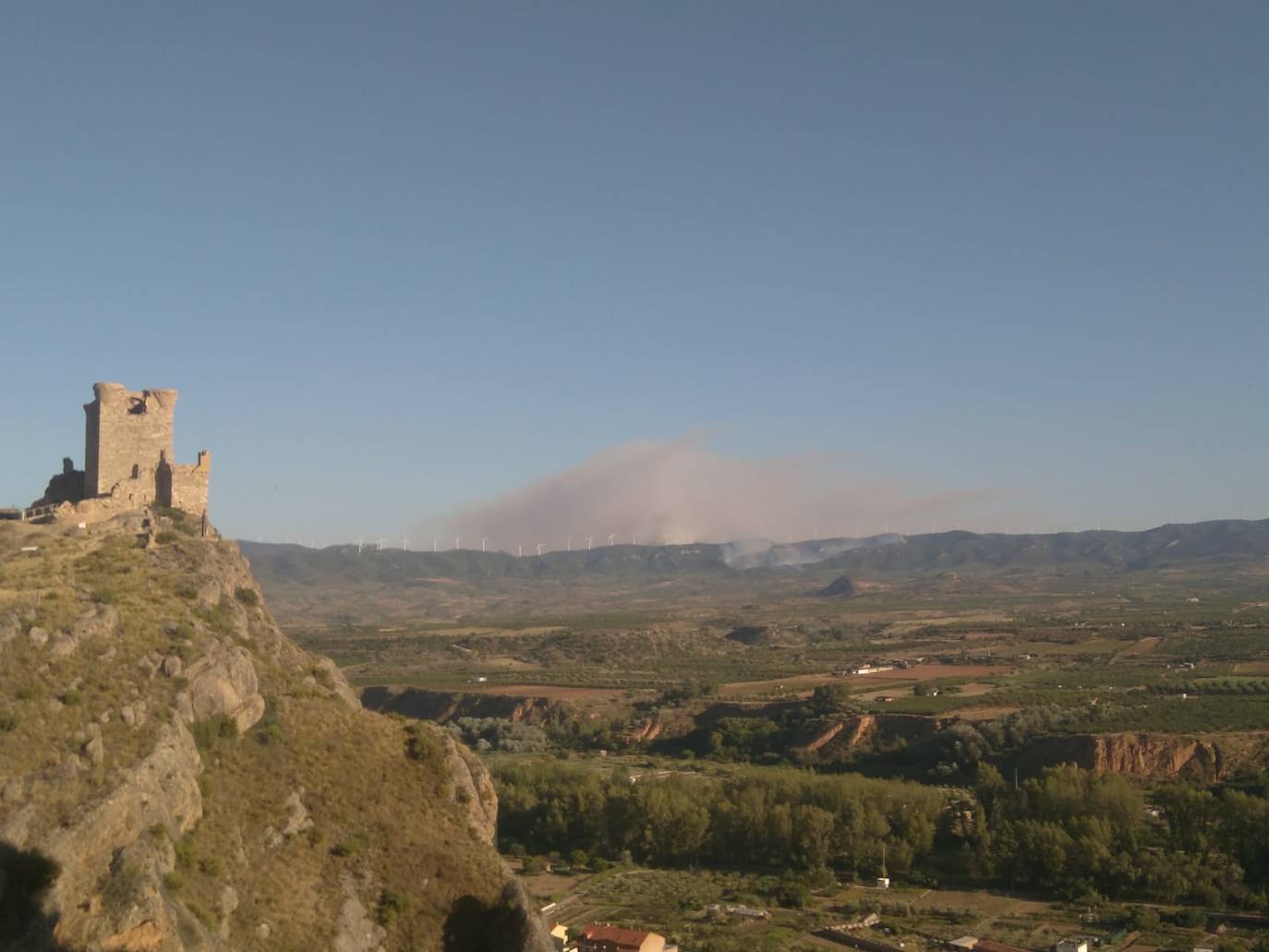 Incendio en Yerga: una columna que se ve desde kilómetros