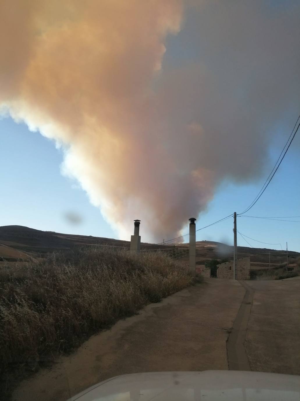 Incendio en Yerga: una columna que se ve desde kilómetros