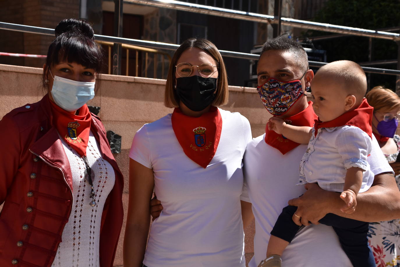 Imposición de pañuelos a los queleños nacidos en el último año.