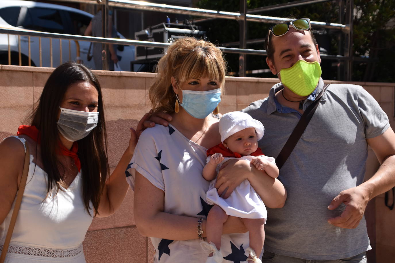 Imposición de pañuelos a los queleños nacidos en el último año.