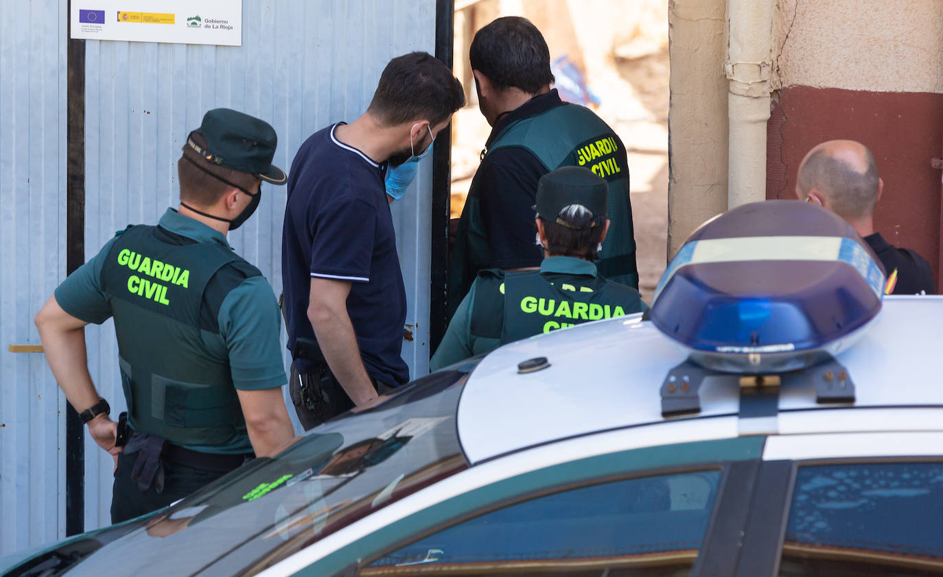 Fotos: Continúa la investigación: intenso registro durante el fin de semana en la casa del detenido en Entrena