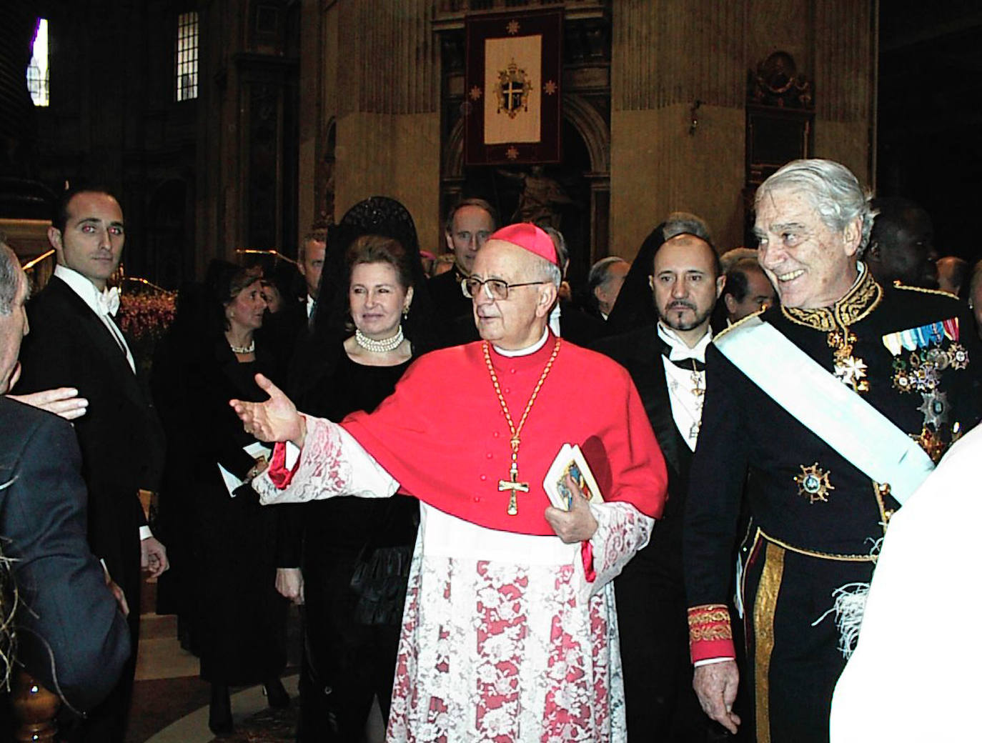 Martínez Somalo acompañó a la delegación riojana en el Vaticano en la beatificación del alfareño.