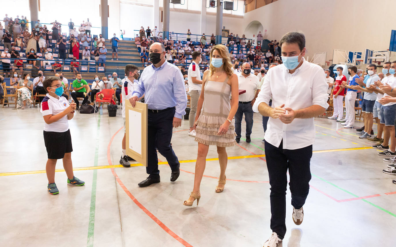 Fotos: Ezcaray y el mundo de la pelota homenajean al desaparecido Joaquín Plaza con un festival