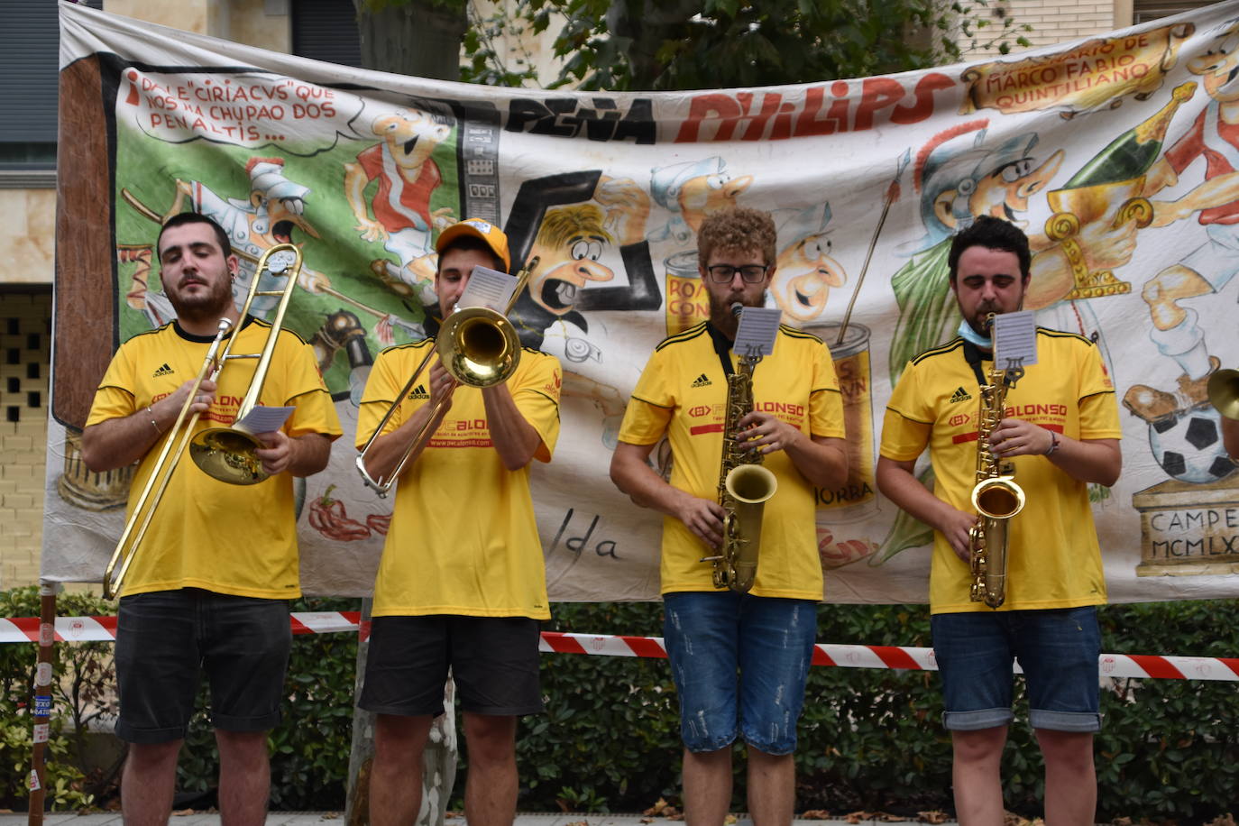 Fotos: Sonidos y color en las calles de Calahorra