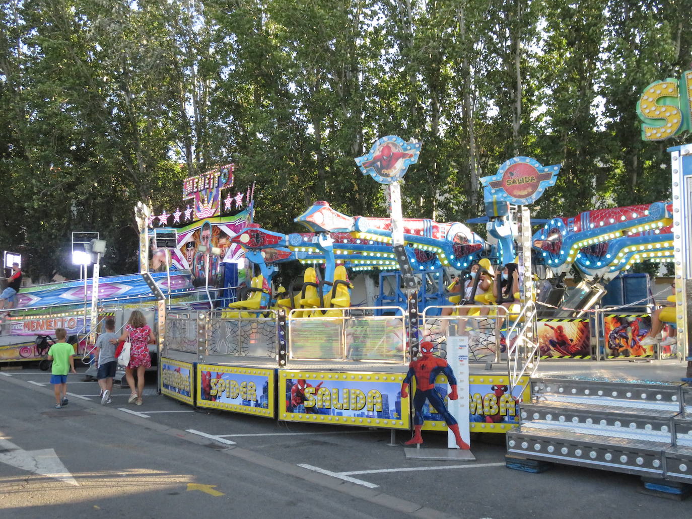 Fotos: Alfaro disfruta del ambiente festivo