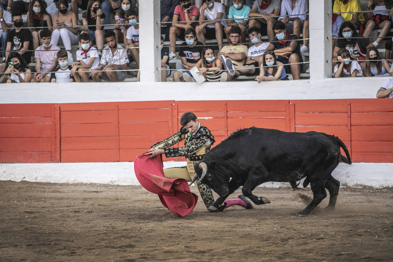 Jesús Romero corta dos orejas 