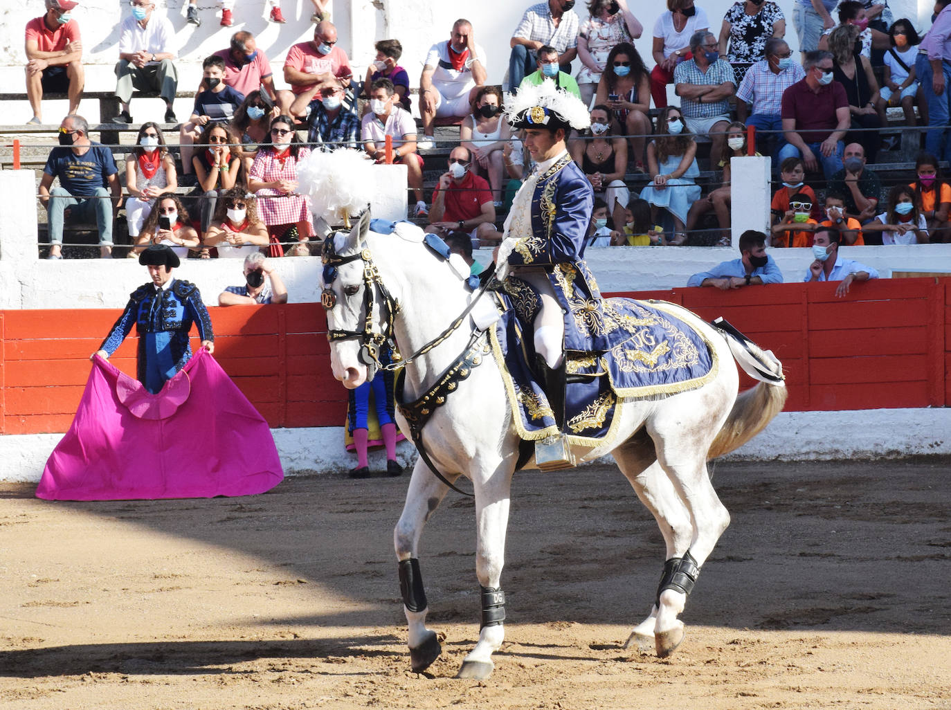 David Gomes y Pablo Donat cortan cada uno una oreja a un encierro de Pincha. 