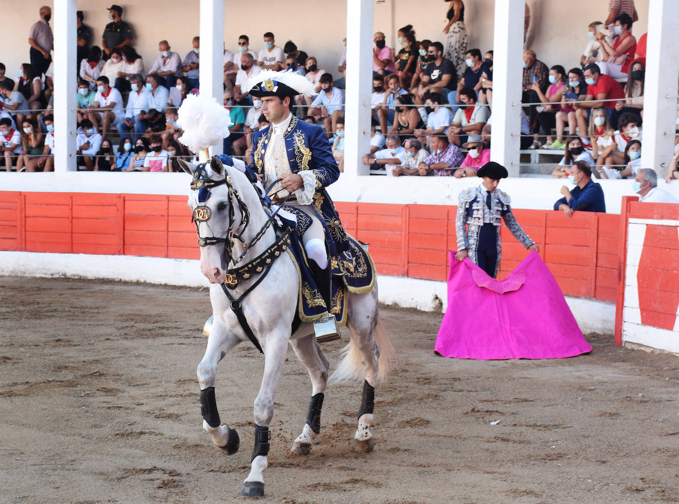 David Gomes y Pablo Donat cortan cada uno una oreja a un encierro de Pincha. 