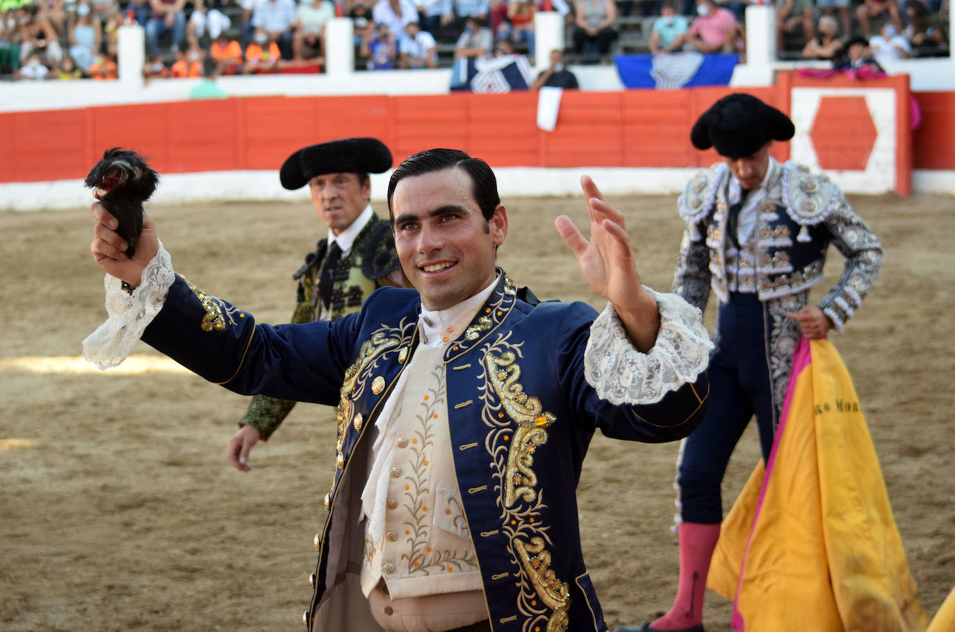 David Gomes y Pablo Donat cortan cada uno una oreja a un encierro de Pincha. 
