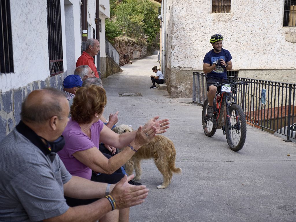 265 ciclistas en una marcha inédita que recorrió 75 kilómetros por los bellos parajes boscosos del Alto Iregua. 