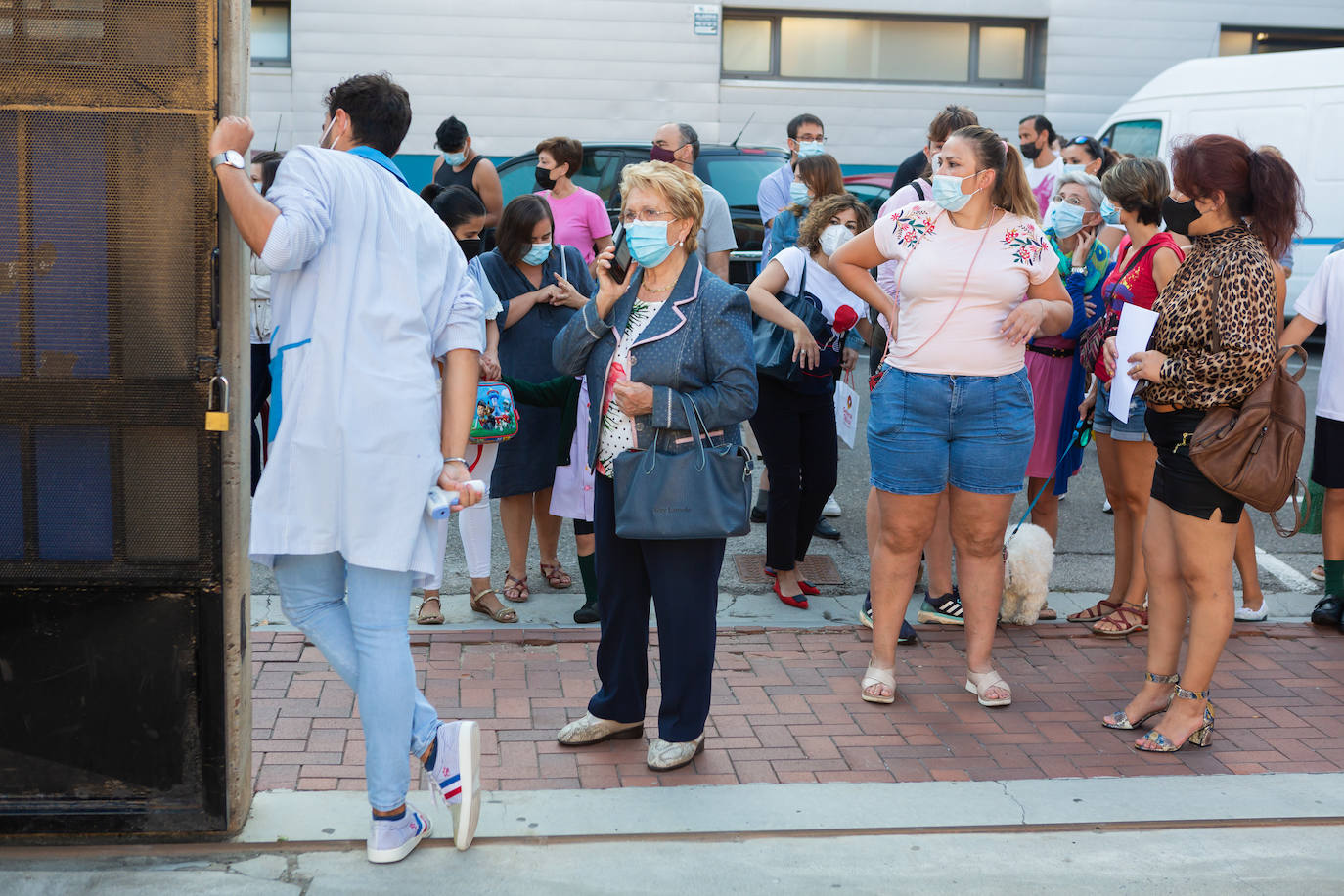 Fotos: Nervios e ilusión en la vuelta al cole en Logroño