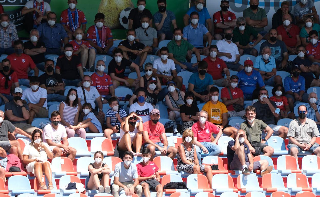 Una imagen de la grada de La Planilla en el partido ante la UD Logroñés. 