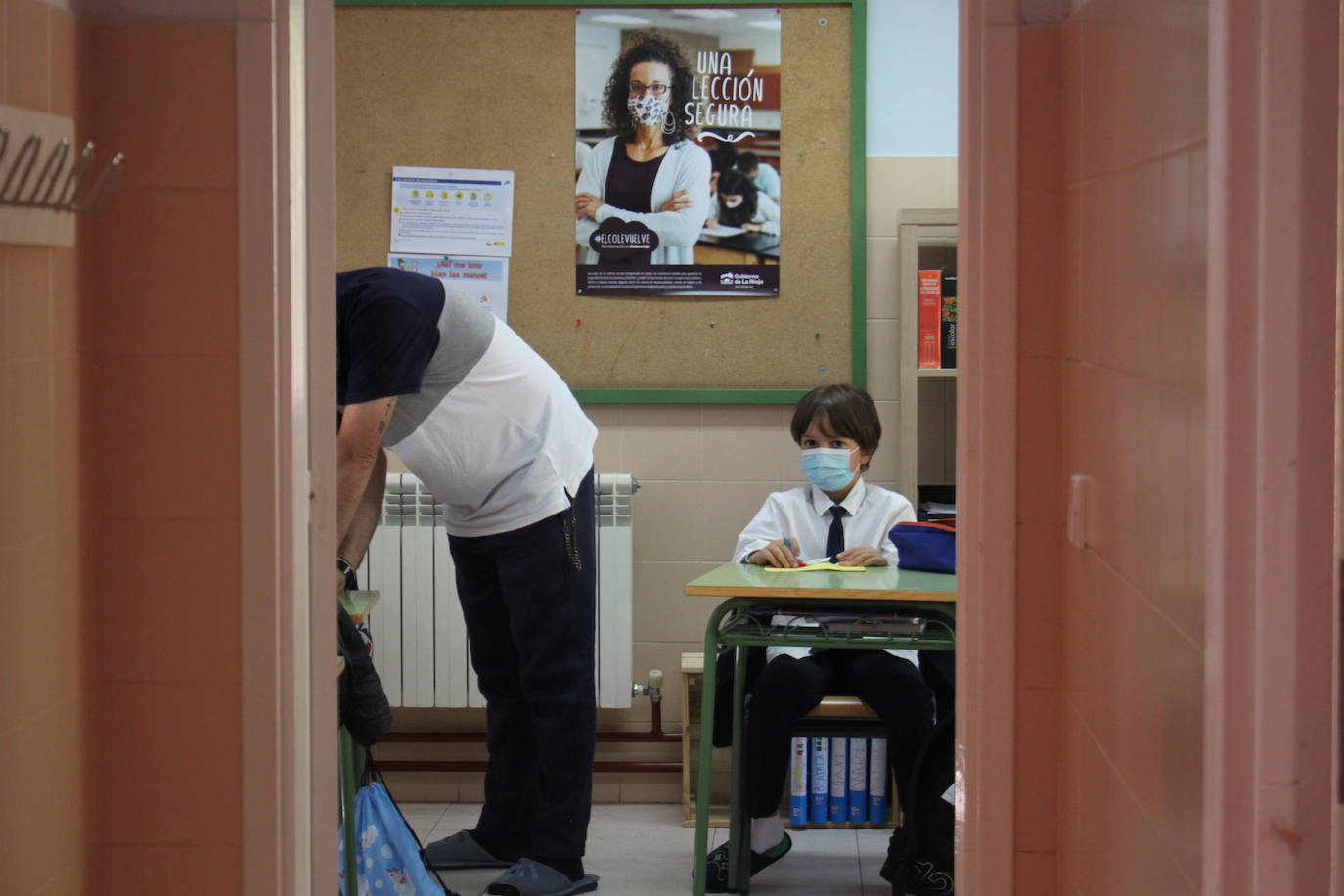 El CRA Alto Cidacos ha acogido el acto al que ha acudido el consejero de Educación, Cultura, Deporte y Juventud, Pedro Uruñuela