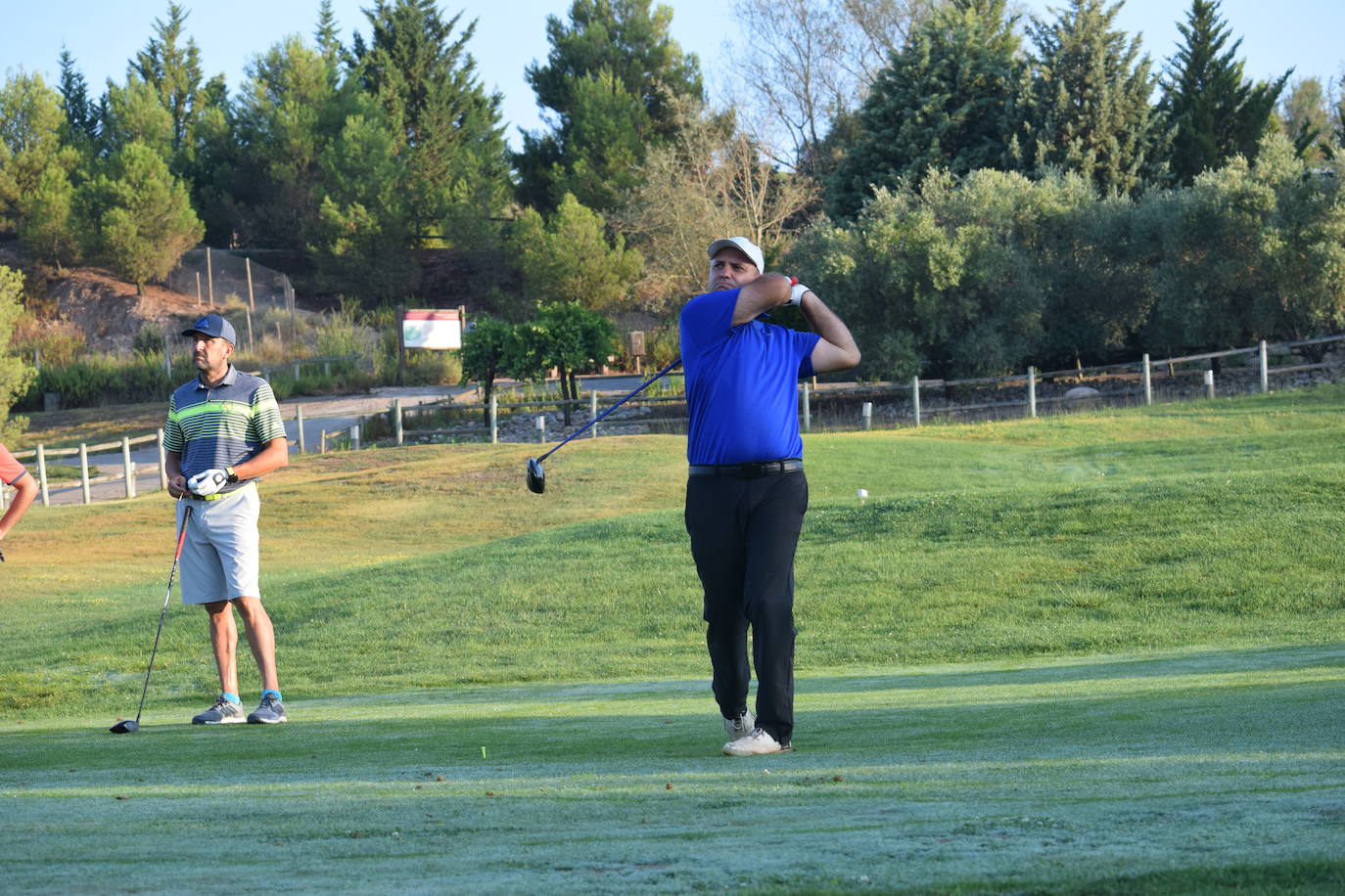 Los participantes en el torneo de patrocinadores de la Liga de Golf y Vino disfrutaron de un gran día de golf en El Campo de Logroño. 