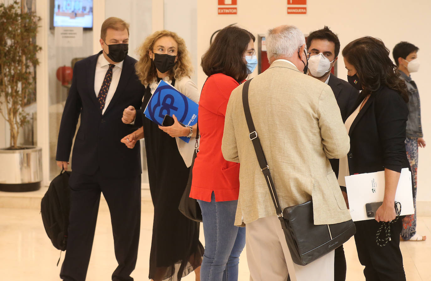 Fotos: El pleno del Parlamento, en imágenes