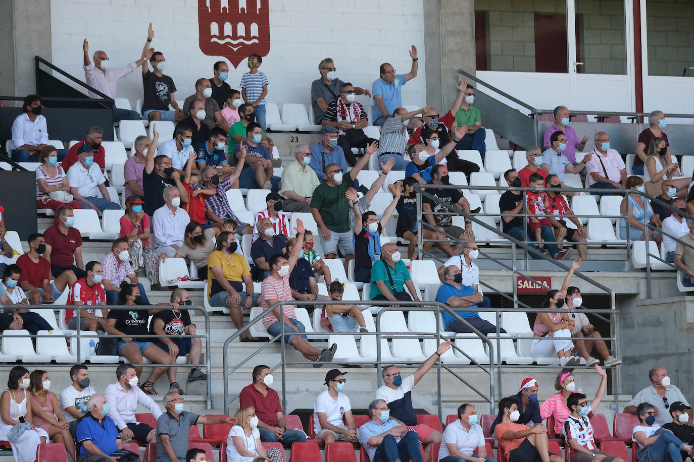 Fotos: El partido SD Logroñés-Tudelano, en imágenes