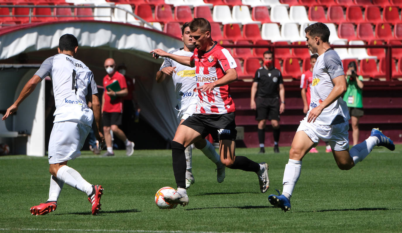 Fotos: El partido SD Logroñés-Tudelano, en imágenes