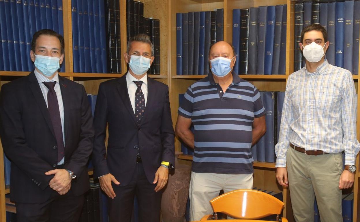 Javier Miguel Pastor, José María Fernández Hueso, Florentino Martínez Monje y Alberto Tascón Vegas, ayer durante la charla mantenida en las instalaciones de Diario LA RIOJA. 